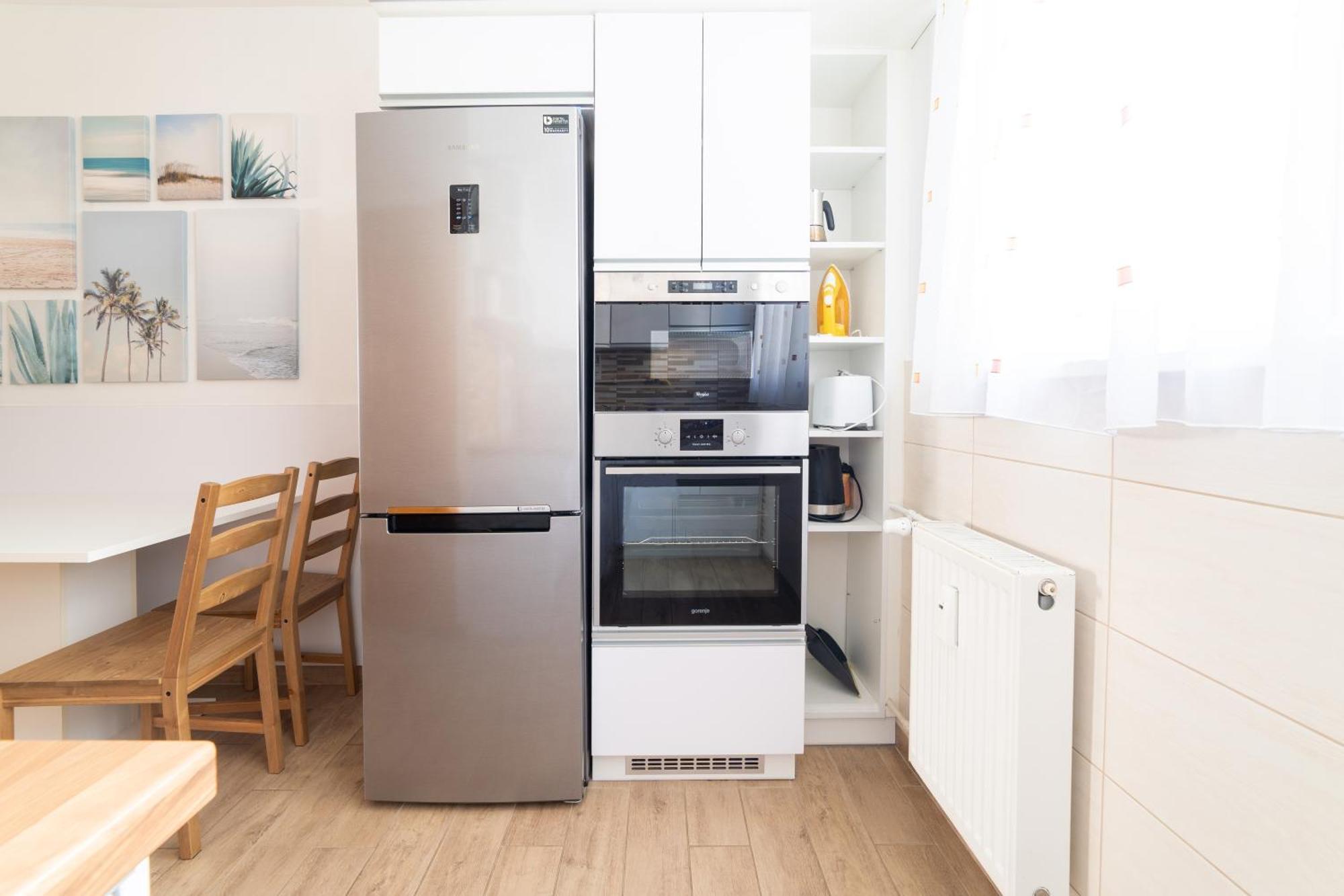 Comfort 14 -- Stylish City Apartment Netflix, Wi-Fi & Parking 米什科尔茨 外观 照片